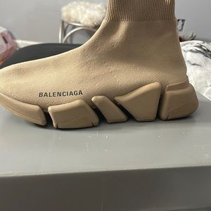 Balenciaga speed 2.0 tan